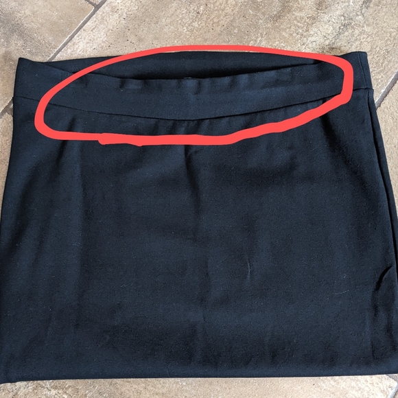 Torrid Skirt Stretchy Pencil Lacey Cut Out Hem Size 2 Black - Picture 12 of 12